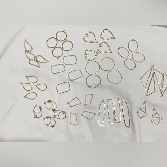 46 pcs Alloy Open Back Bezel Pendants 12 Styles Golden Geometric Hollow Frame - Picture 4 of 5